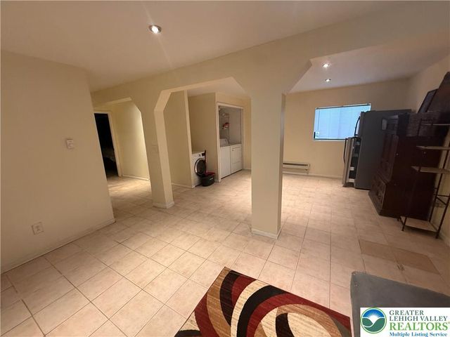 3076 Briarwood Drive, Coolbaugh Twp, PA 18466