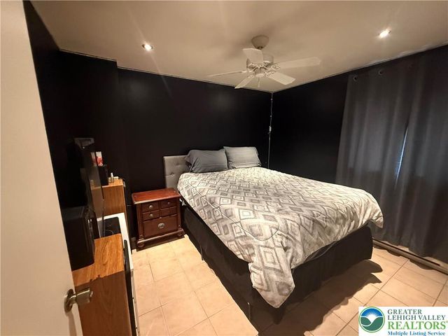 3076 Briarwood Drive, Coolbaugh Twp, PA 18466