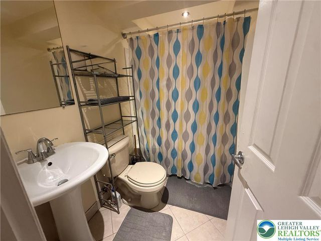 3076 Briarwood Drive, Coolbaugh Twp, PA 18466