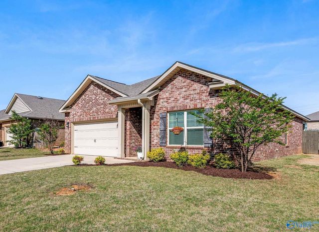 22556 Regent Drive, Athens, AL 35613