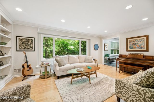 2 Derby Lane, East Brunswick, NJ 08816