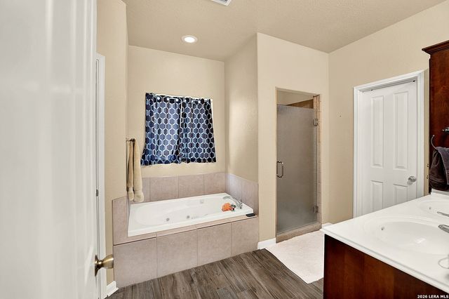 101 Hickory Run, La Vernia, TX 78121