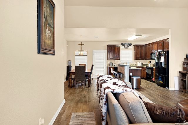 101 Hickory Run, La Vernia, TX 78121