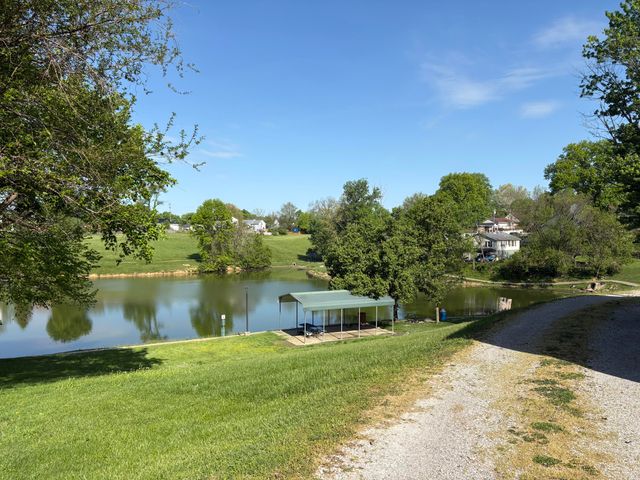 18 Gilbert Avenue, Dry Ridge, KY 41035