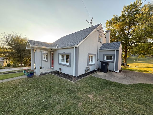 18 Gilbert Avenue, Dry Ridge, KY 41035