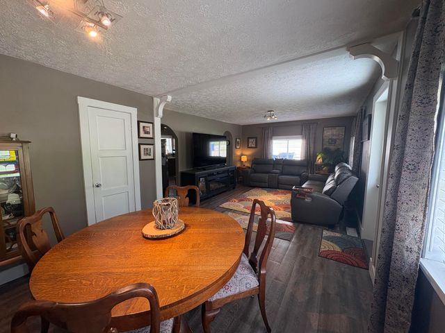 18 Gilbert Avenue, Dry Ridge, KY 41035