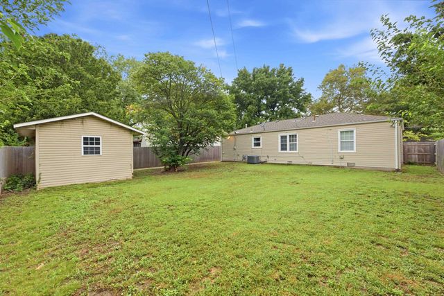 347 W 4th St, Haysville, KS 67060