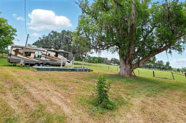3535 and 3511 E KEYSVILLE ROAD, Lithia, FL 33547