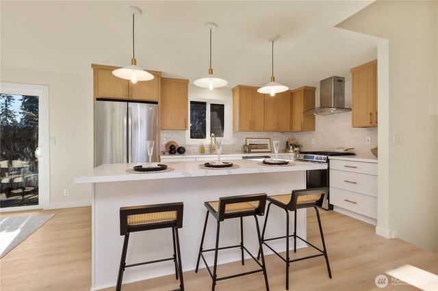 17222 58th Avenue W, Lynnwood, WA 98037