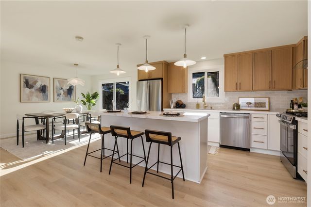 17222 58th Avenue W, Lynnwood, WA 98037