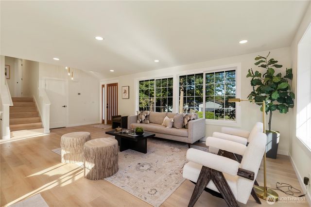 17222 58th Avenue W, Lynnwood, WA 98037