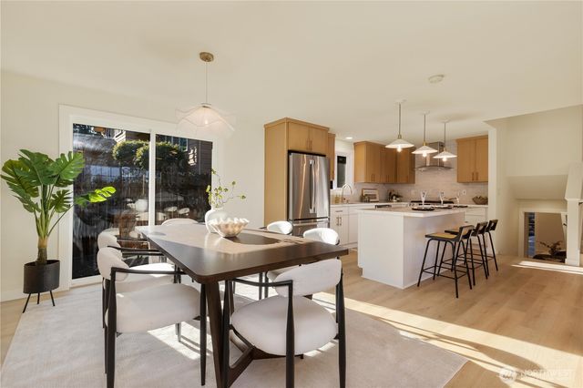 17222 58th Avenue W, Lynnwood, WA 98037