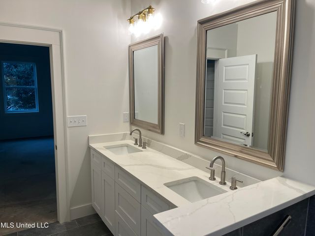 209 Henderson Avenue, Pass Christian, MS 39571