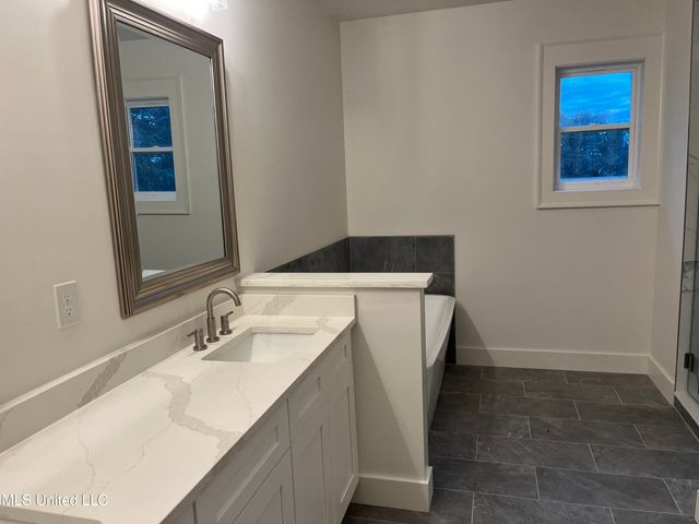 209 Henderson Avenue, Pass Christian, MS 39571