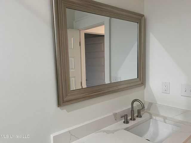 209 Henderson Avenue, Pass Christian, MS 39571