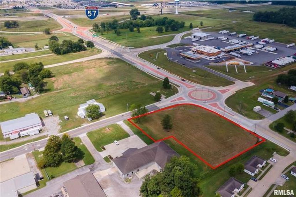 1711 Morgan Avenue, Marion, IL 62959