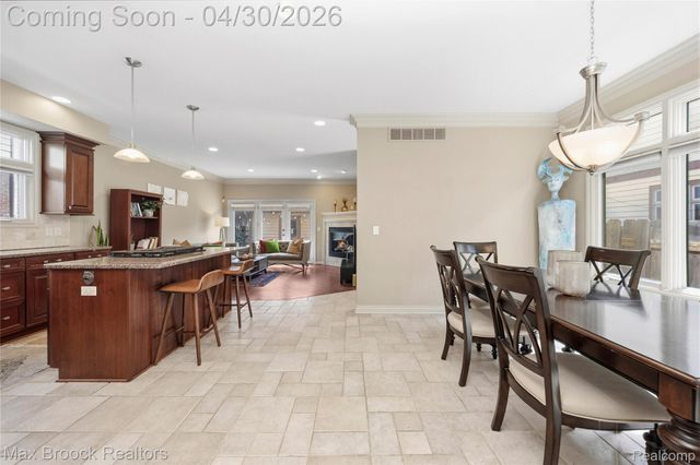721 S Kenwood Avenue, Royal Oak, MI 48067