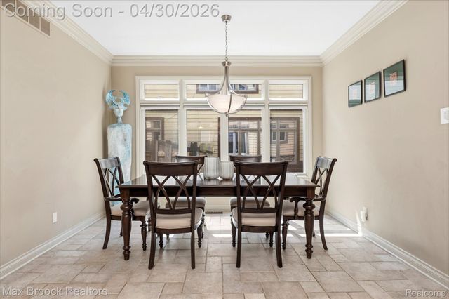 721 S Kenwood Avenue, Royal Oak, MI 48067