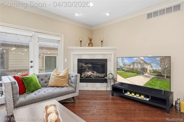 721 S Kenwood Avenue, Royal Oak, MI 48067