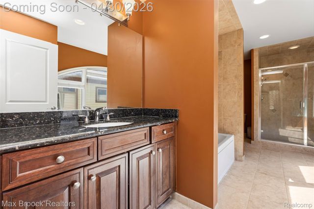 721 S Kenwood Avenue, Royal Oak, MI 48067
