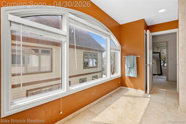 721 S Kenwood Avenue, Royal Oak, MI 48067