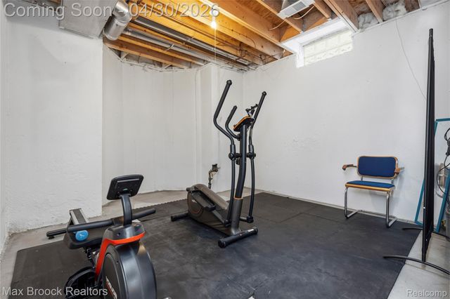 721 S Kenwood Avenue, Royal Oak, MI 48067