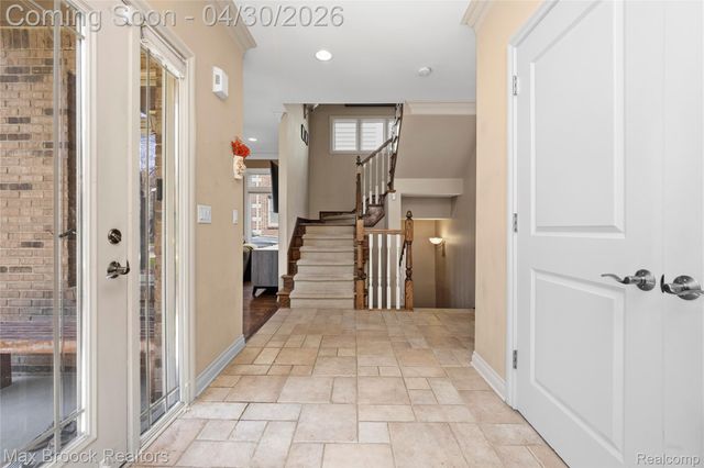 721 S Kenwood Avenue, Royal Oak, MI 48067