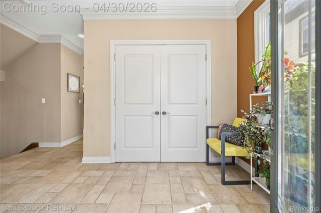 721 S Kenwood Avenue, Royal Oak, MI 48067