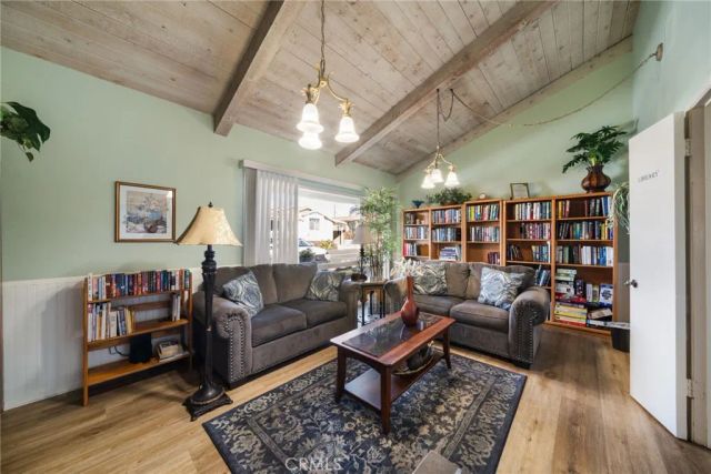 9850 Garfield 110, Huntington Beach, CA 92646