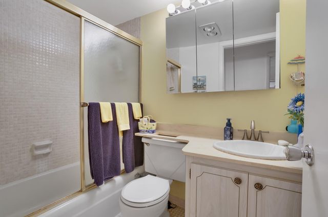 3401 Spanish Trail 151, Delray Beach, FL 33483