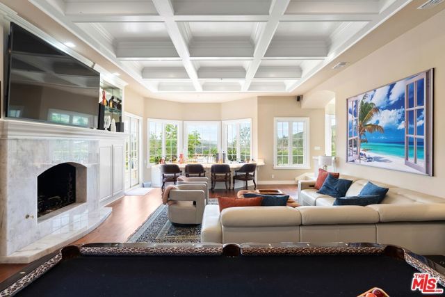 1403 Kingsboro Court, Westlake Village, CA 91362