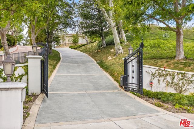 1403 Kingsboro Court, Westlake Village, CA 91362