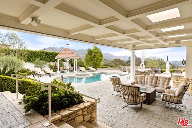 1403 Kingsboro Court, Westlake Village, CA 91362