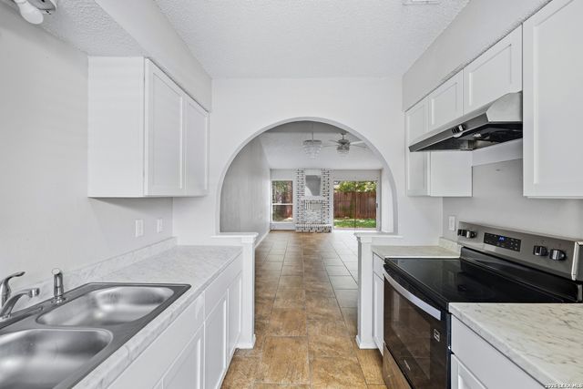 7226 Brandyridge, San Antonio, TX 78250