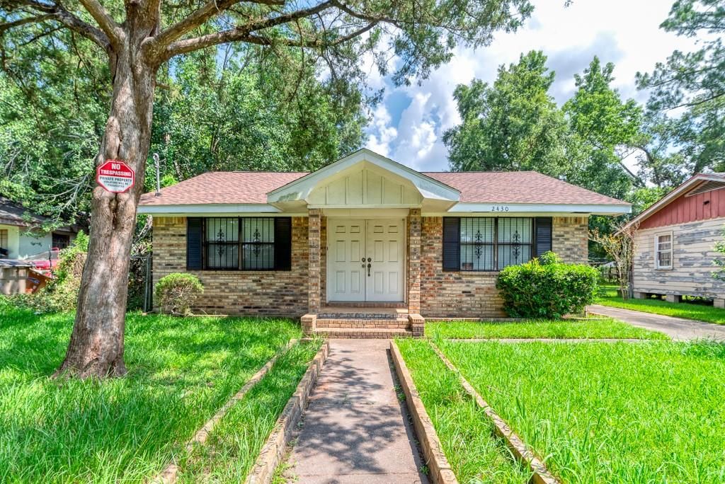 2430 Denmark Street, Mobile, AL 36617
