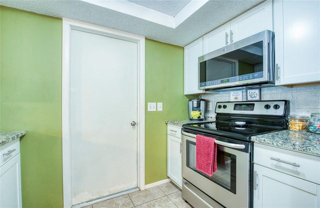 6014 3RD AVENUE, New Port Richey, FL 34653