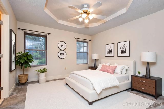 4345 S Roanoke Avenue, Springfield, MO 65810