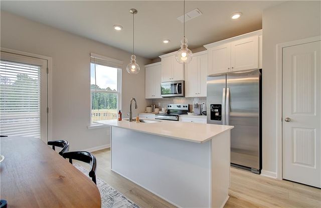 22 Camellia Drive, Fairburn, GA 30213