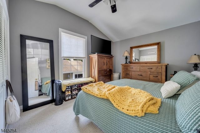 26 Mackenzie Rd, Hampton Boro, NJ 08827