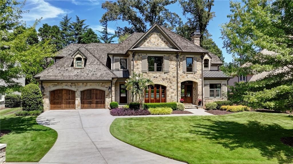 1128 Brookhaven Walk NE Way, Atlanta, GA 30319