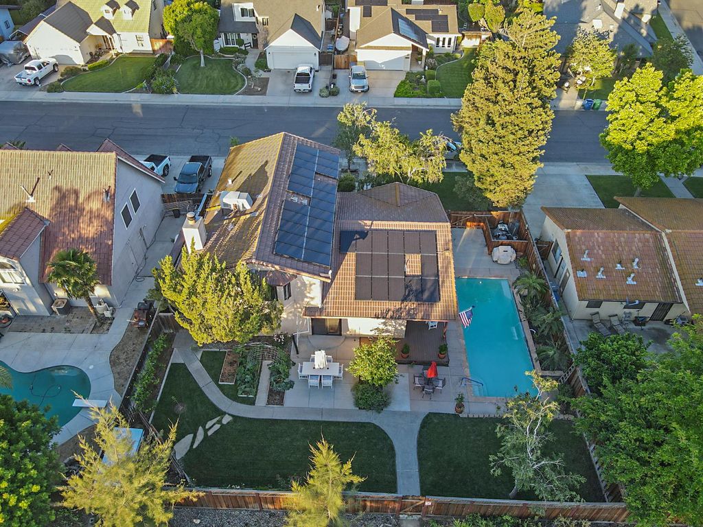 Image 30 of property listing at 2133 S 10th, Los Banos, CA 93636