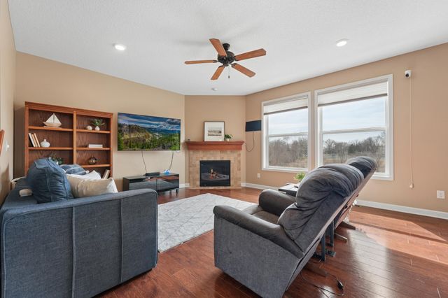 19631 Calgary Trail, Farmington, MN 55024