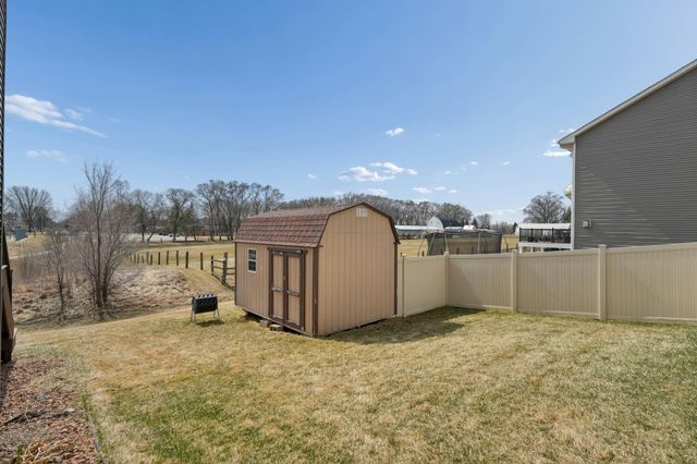 19631 Calgary Trail, Farmington, MN 55024