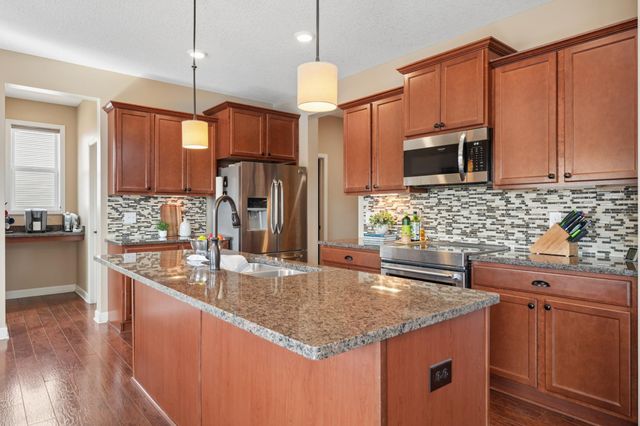 19631 Calgary Trail, Farmington, MN 55024