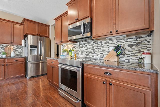 19631 Calgary Trail, Farmington, MN 55024