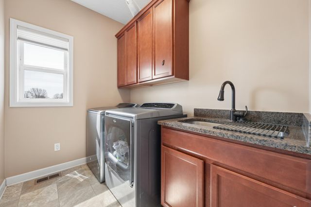 19631 Calgary Trail, Farmington, MN 55024