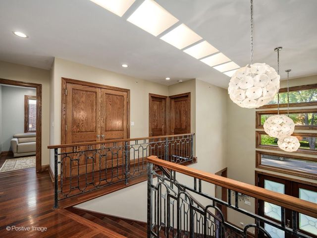 5125 Lunt Avenue, Skokie, IL 60077