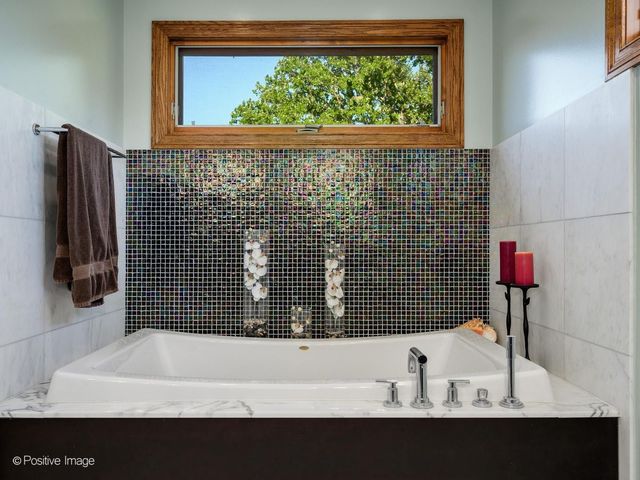 5125 Lunt Avenue, Skokie, IL 60077