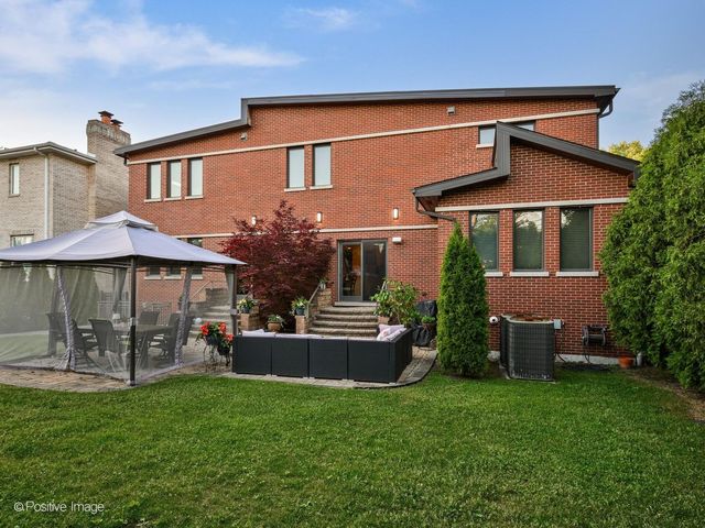5125 Lunt Avenue, Skokie, IL 60077