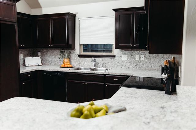 12017 Chisholm Village Drive, Oklahoma City, OK 73114